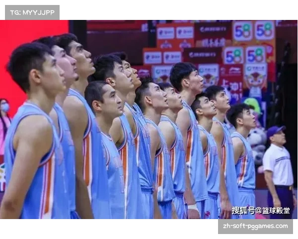 报道：为应对季后赛强度，多支球队加练“2打1”、“3打2”快攻终结